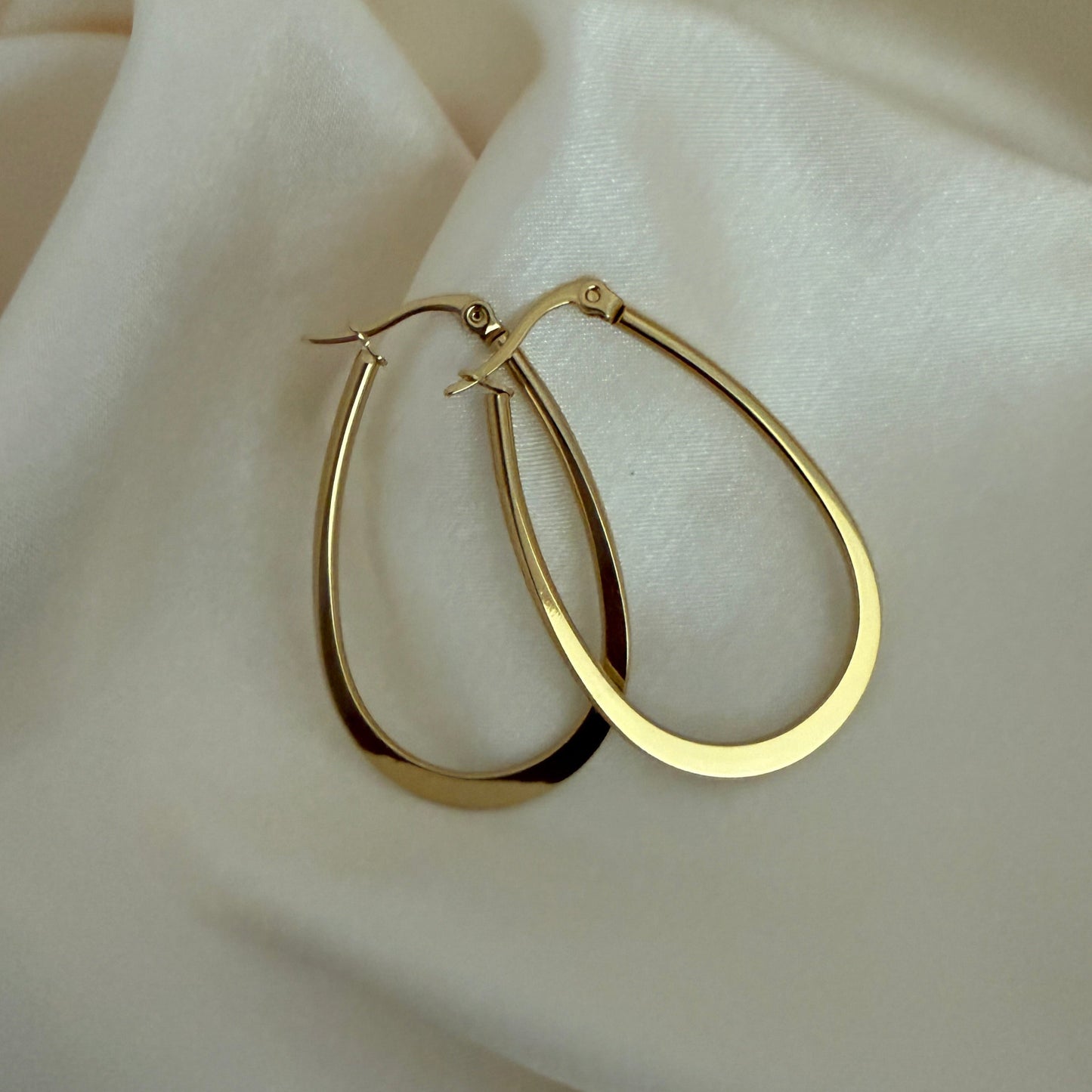 Elongated Hoops
