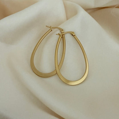 Elongated Hoops