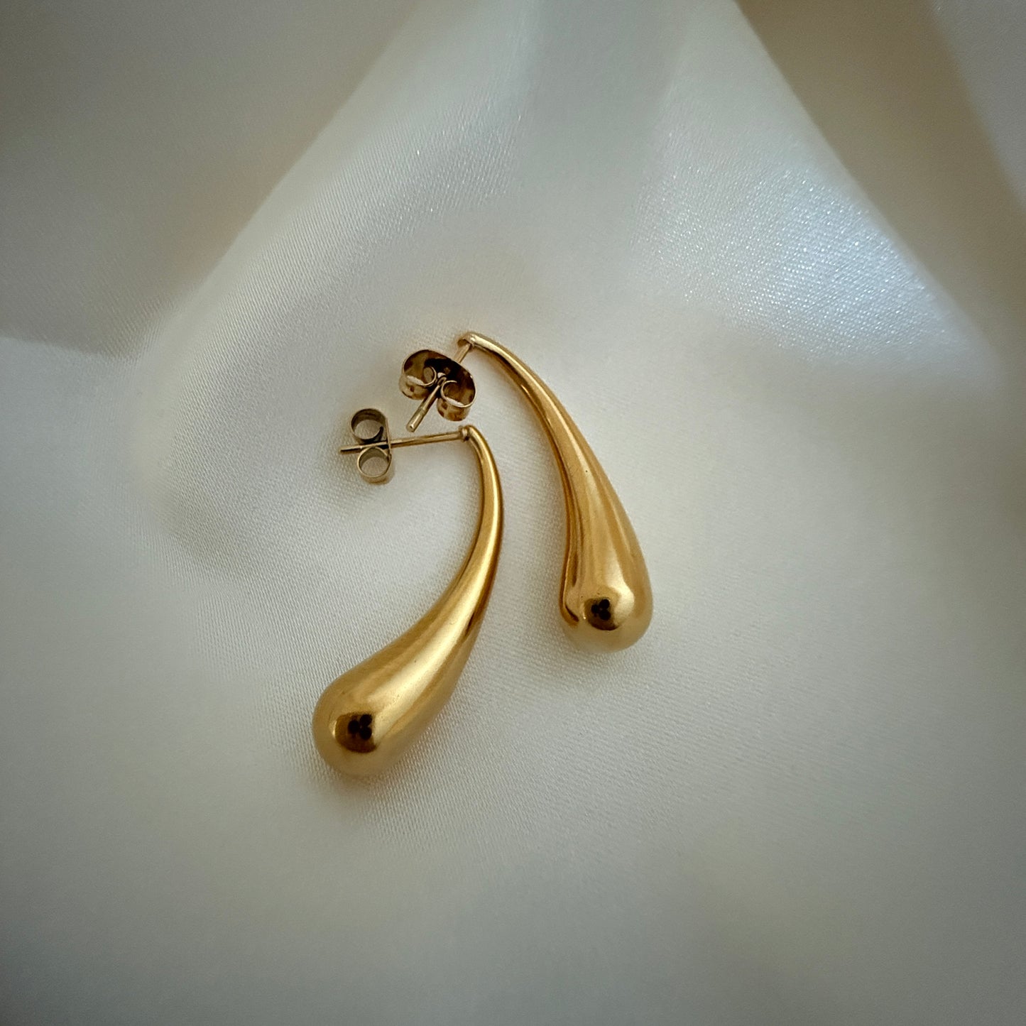 Dewdrop Earrings