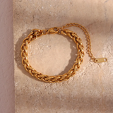 Elegant Twist Bracelet