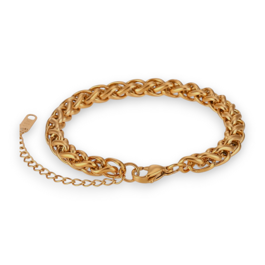 Elegant Twist Bracelet